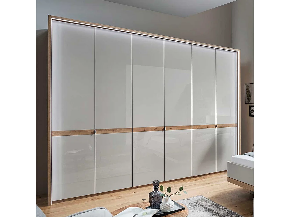 Drehtürenschrank in Beige und Eiche Bianco Glas beschichtet