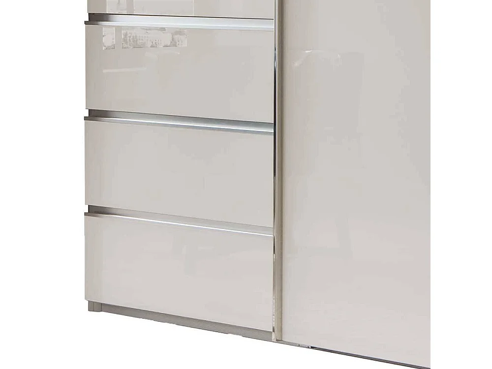 Kleiderschrank Front glasbeschichtet in Champagner Schwebetüren