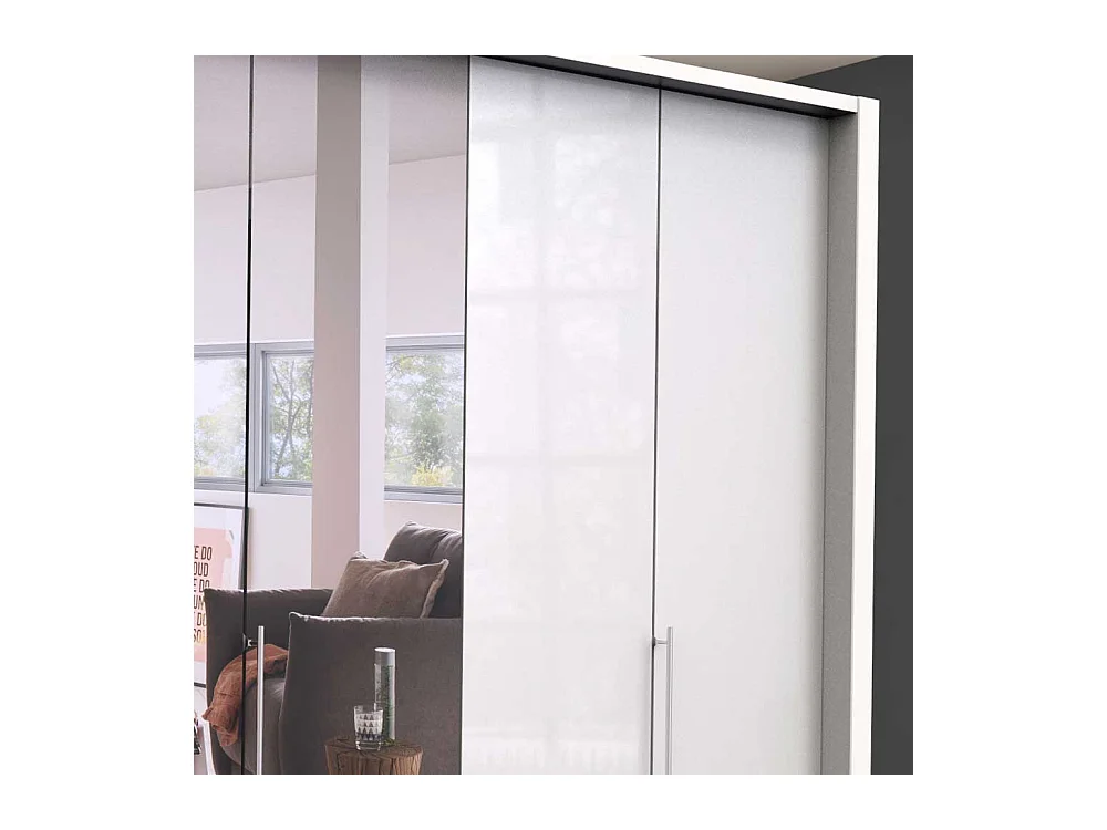 Schlafzimmerschrank in Weiß 3 türig mit Spiegel