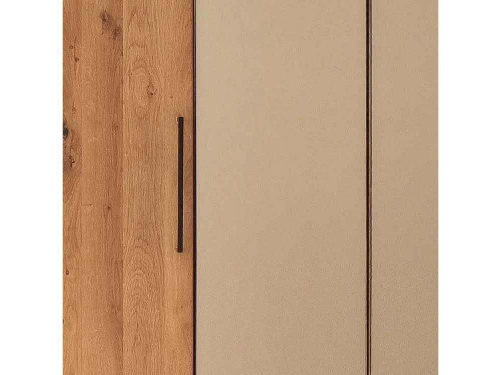 Schlafzimmerschrank Wildeiche aus Massivholz Spiegeltüren