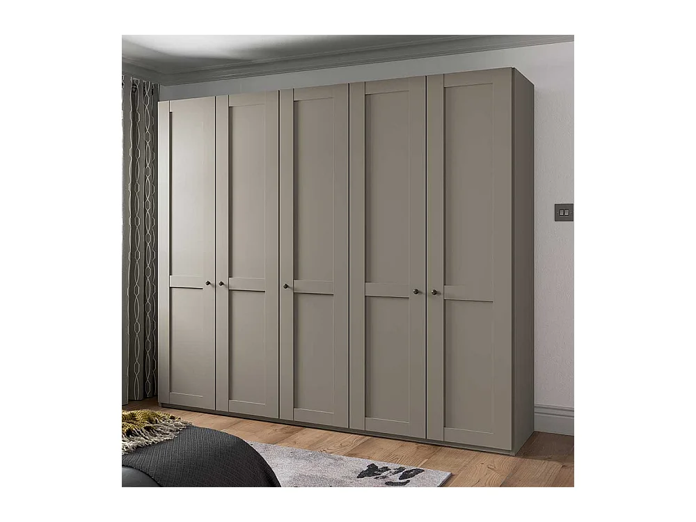 Hellgrauer Kleiderschrank 250 cm breit 5 Drehtüren