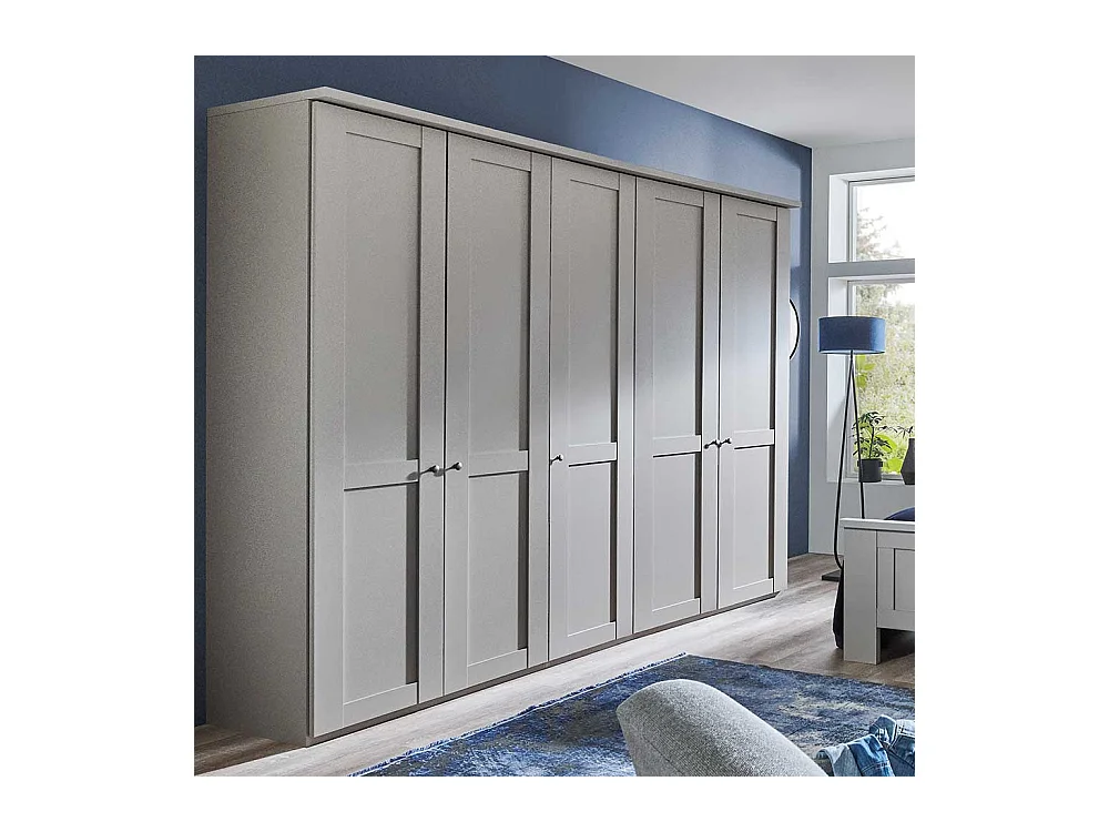 Hellgrauer Kleiderschrank 250 cm breit 5 Drehtüren