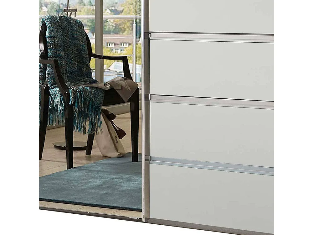 Schwebetürenkleiderschrank Made in Germany sechs Schubladen