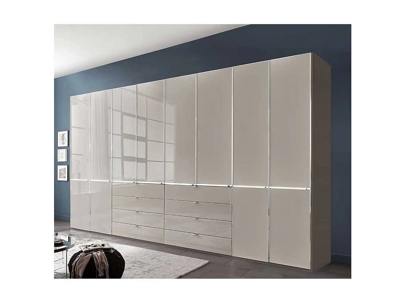 Drehtürenkleiderschrank Schlafzimmerschrank in Hellgrau 394 cm breit