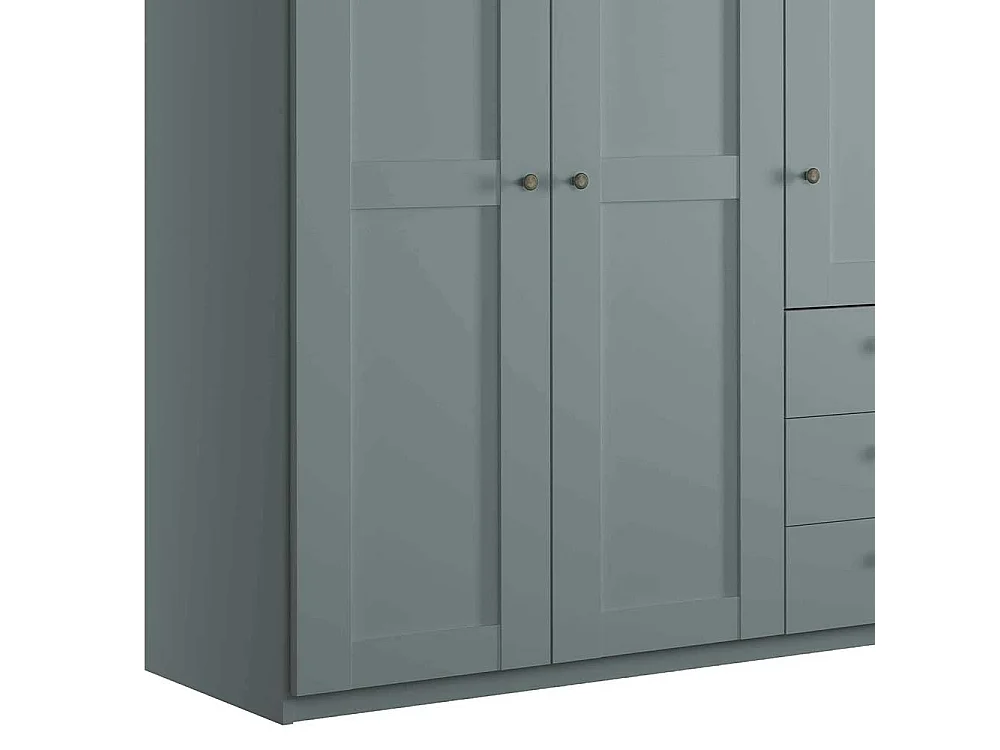 Kleiderschrank 250 cm breit im modernen Landhausstil Graugrün