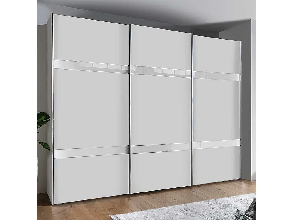 Kleiderschrank in Weiß und Chromfarben Schwebetüren