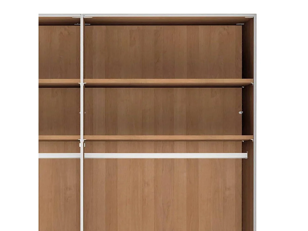 Drehtürenschrank Kleiderschrank in Erlefarben mit Metallgriffen