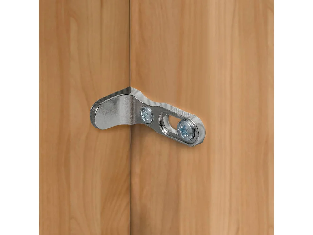 Drehtürenschrank Kleiderschrank in Erlefarben mit Metallgriffen