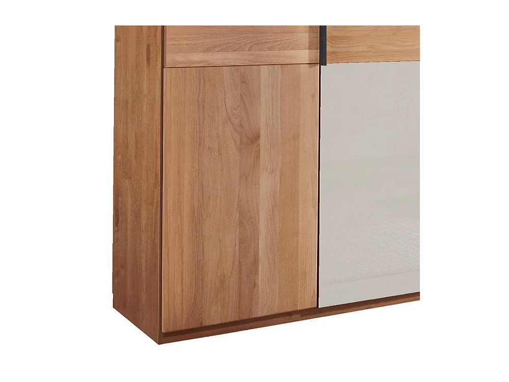 Schlafzimmerkleiderschrank Drehtürschrank in Erlefarben und Weiß