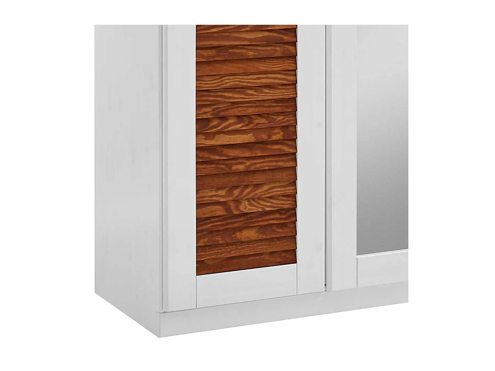 Hochwertiger Holzkleiderschrank im Landhaus Stil drei Spiegeltüren