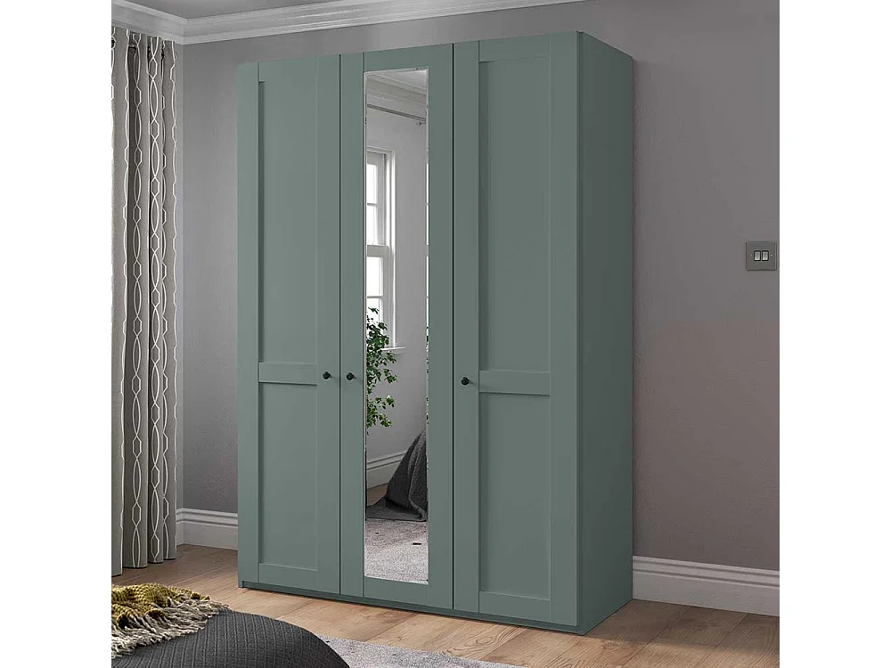 Drehtürenkleiderschrank Graugruen im Landhausstil Spiegeltür