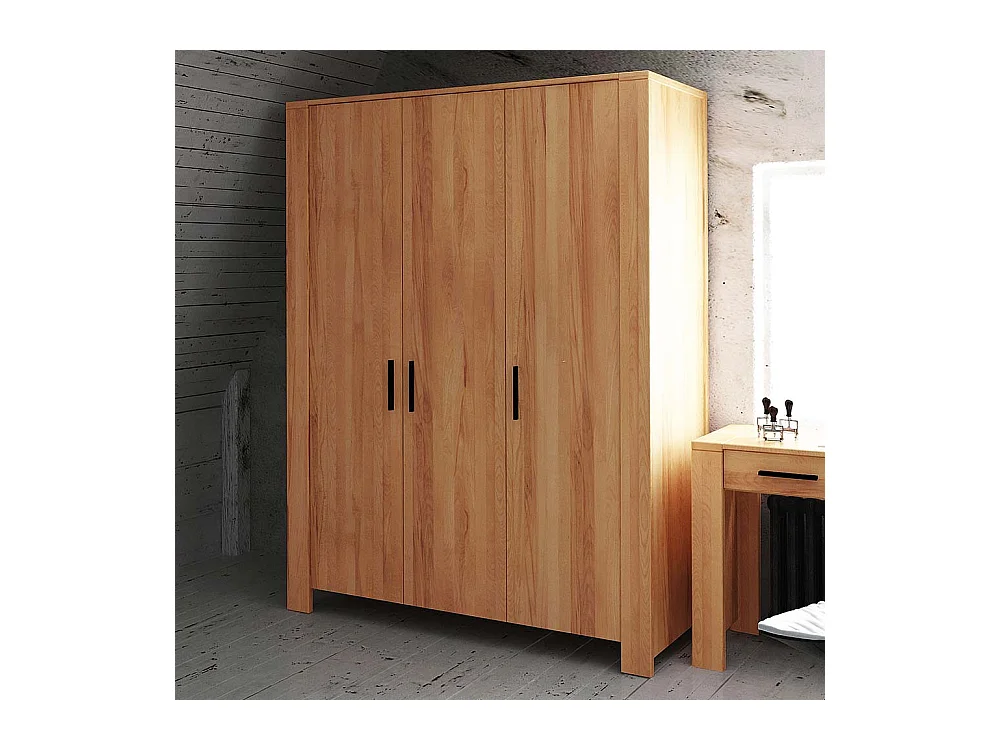 Massivholzschrank aus Kernbuche geölt 205 cm hoch