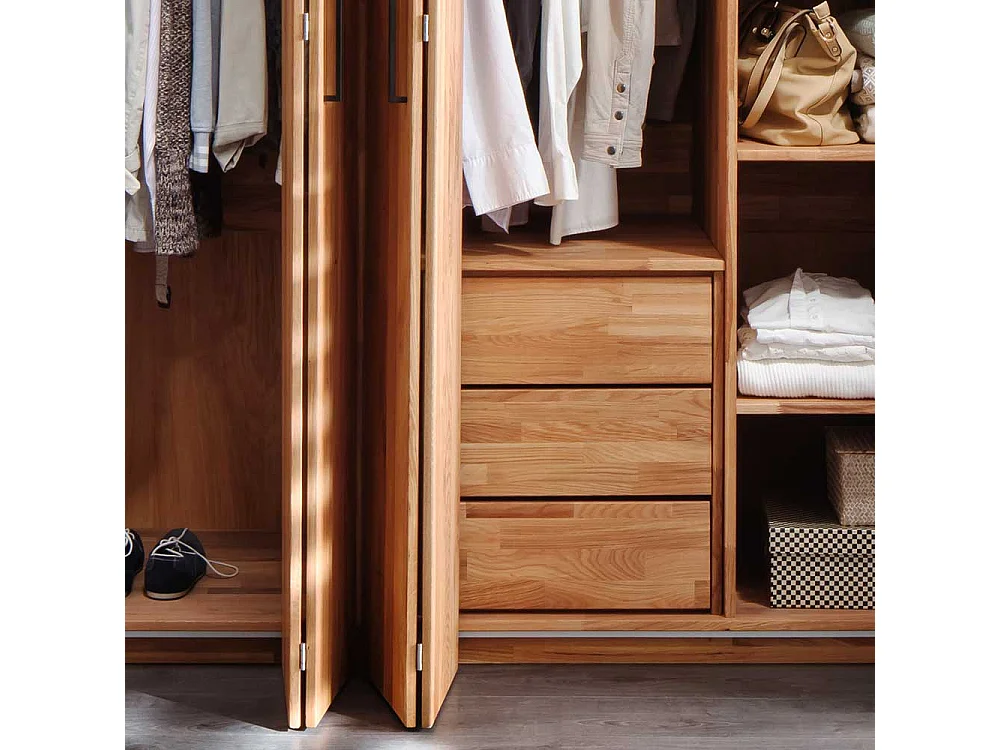 Holzkleiderschrank aus Wildeiche Massivholz Falttüren