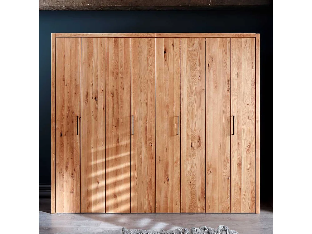 Holzkleiderschrank aus Wildeiche Massivholz Falttüren
