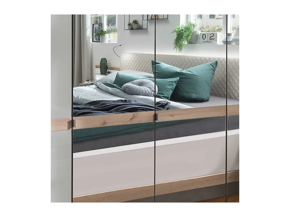 Schlafzimmerkleiderschrank in Beige und Eiche Bianco Spiegeltüren
