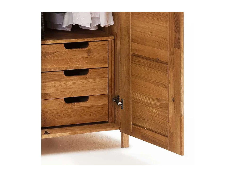 Drehtürenkleiderschrank aus Wildeiche Massivholz 205 cm breit