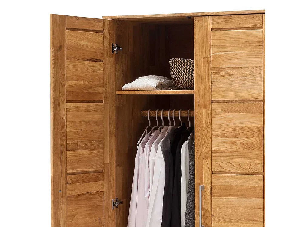 Drehtürenkleiderschrank aus Wildeiche Massivholz 205 cm breit