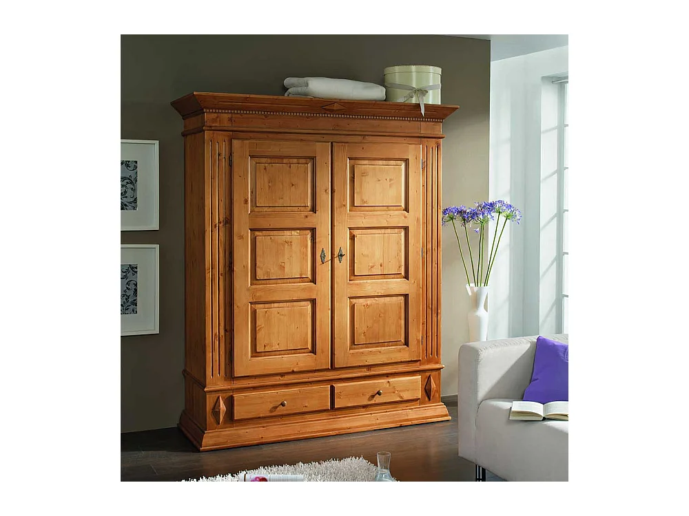 Bauernschrank aus Fichte Massivholz abschließbar