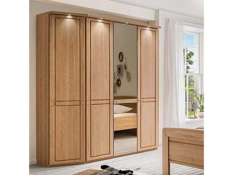 Drehtürenkleiderschrank aus Eiche teilmassiv abschließbar