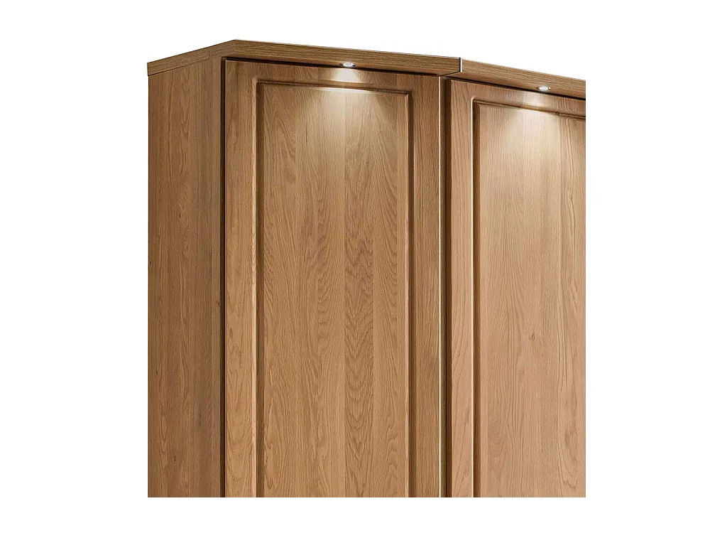 Drehtürenkleiderschrank aus Eiche teilmassiv abschließbar