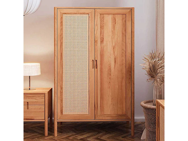Holzkleiderschrank aus Wildbuche Massivholz Rattangeflecht Tür