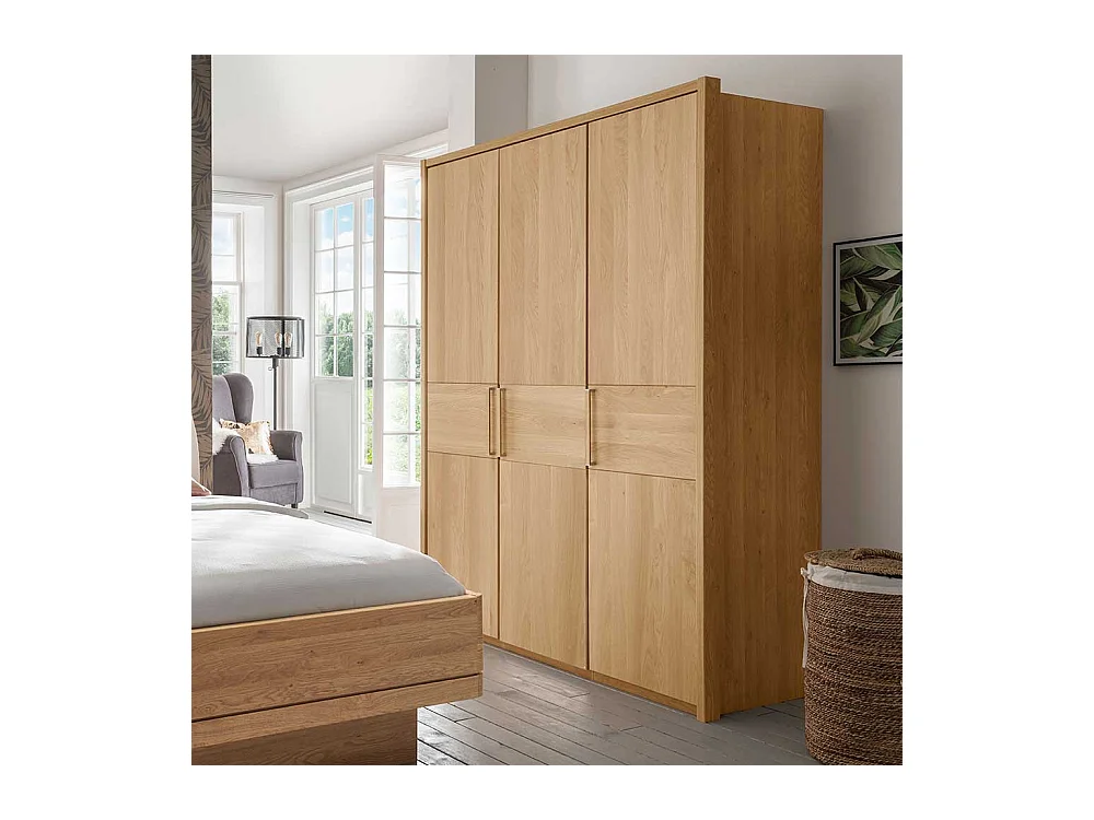 Holzschrank aus Eiche teilmassiv 3-türig