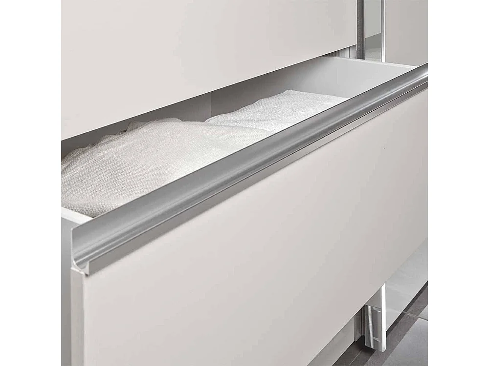 Schiebeschrank in modernem Design 330 cm breit - 67 cm tief