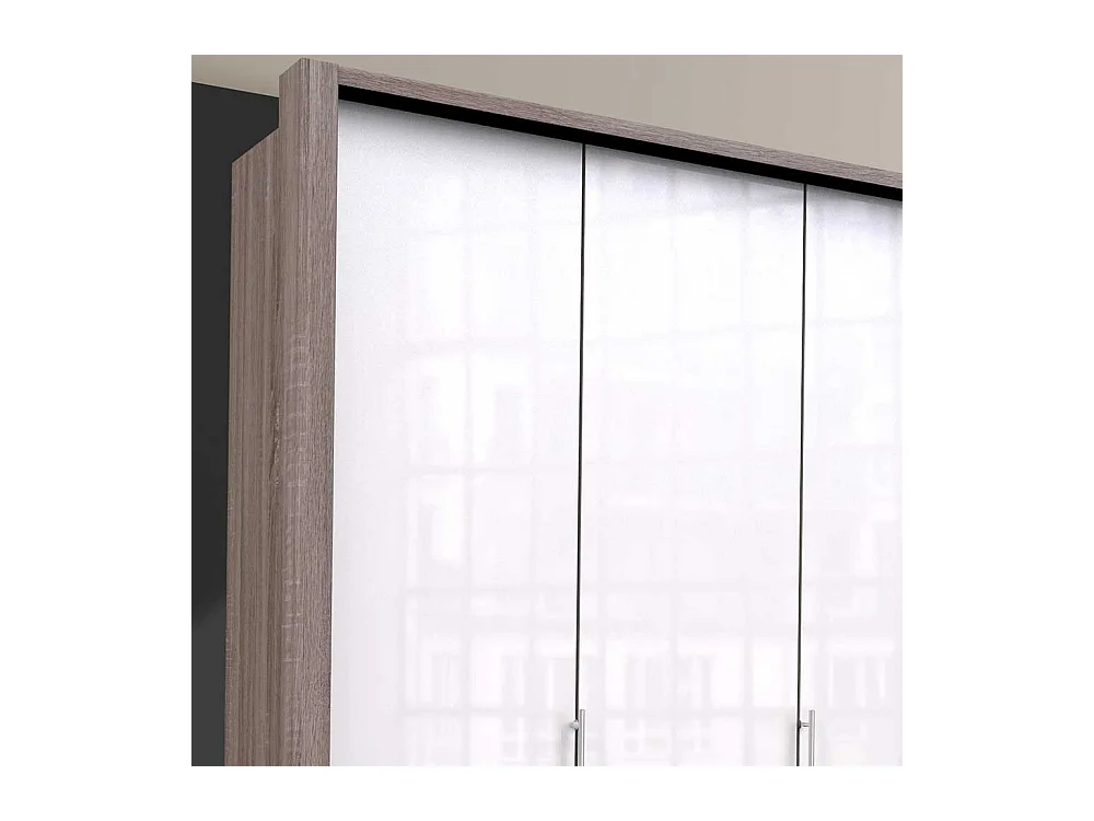 3 türiger Ankleideschrank mit vier Schubladen Made in Germany