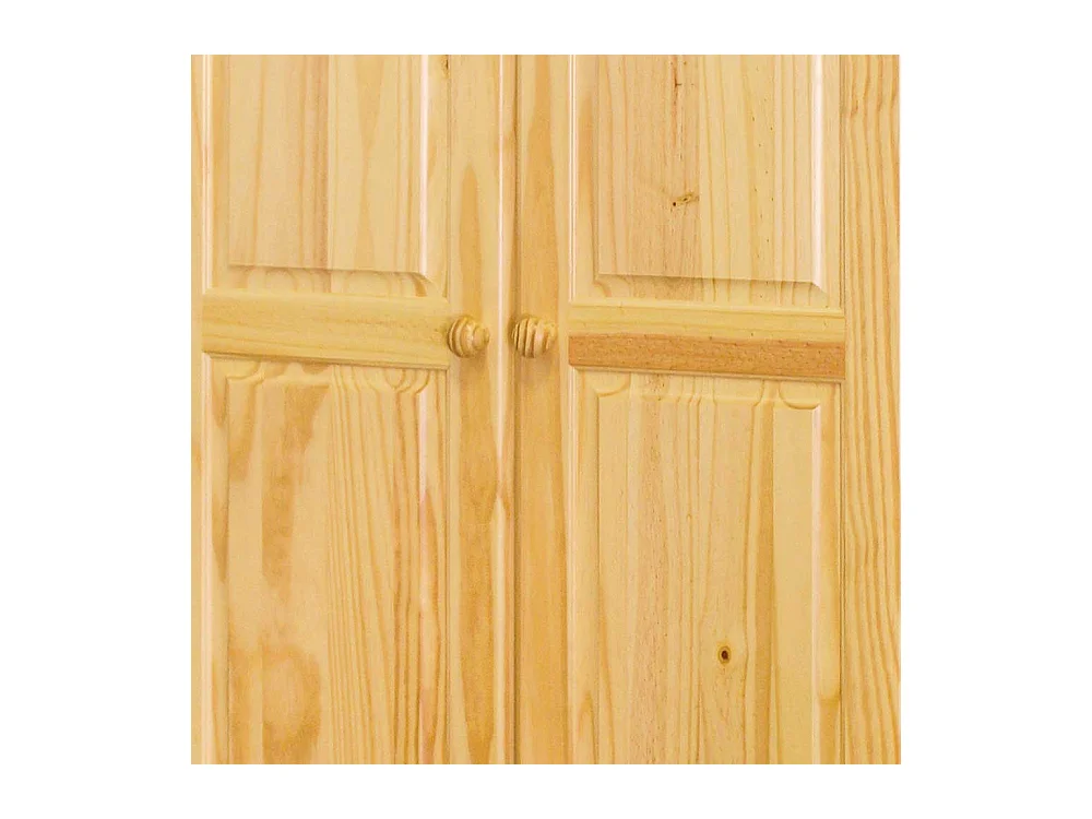 Massivholzschrank aus Kiefer lackiert Landhausstil