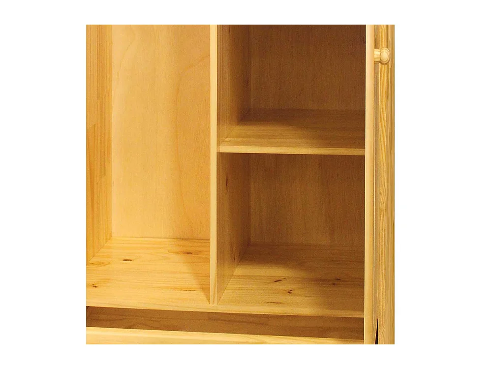 Massivholzschrank aus Kiefer lackiert Landhausstil