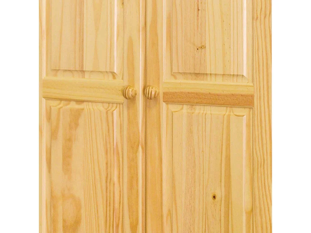 Massivholzschrank aus Kiefer lackiert Landhausstil