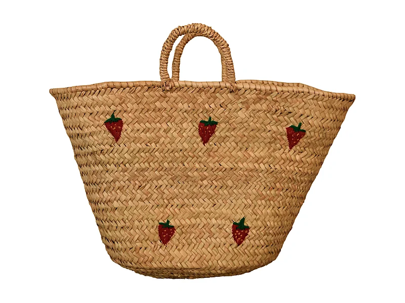 Cesta natural bordada a mano con fresas en lana roja y verde