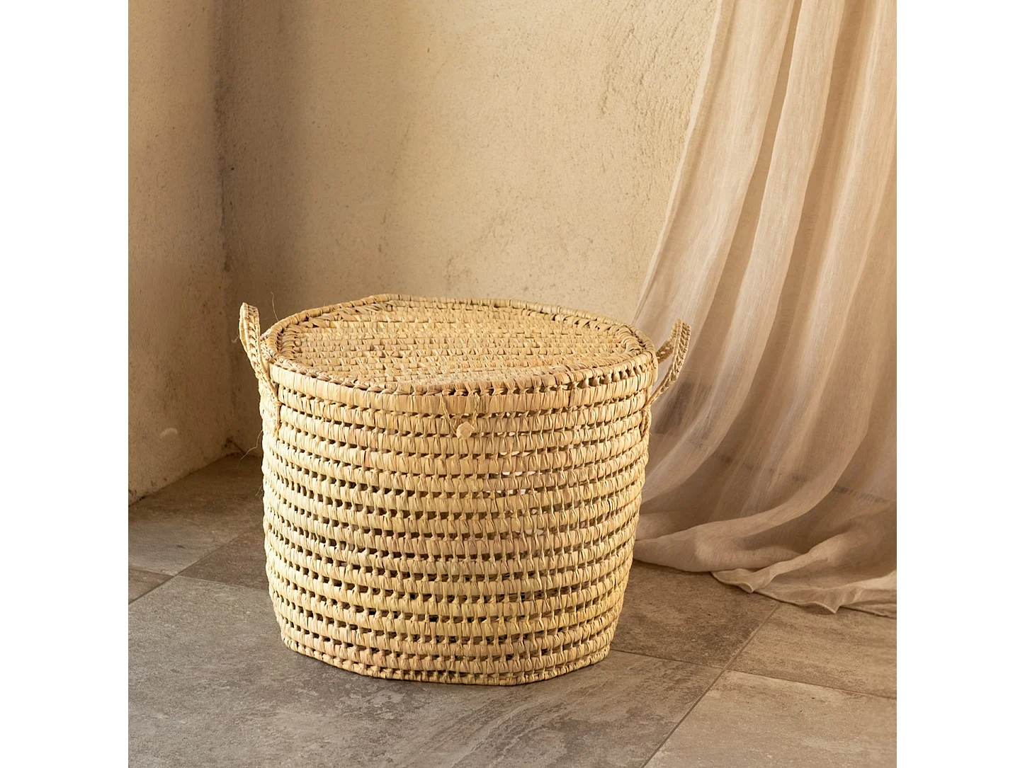 Baúl de almacenamiento de mimbre tejido a mano