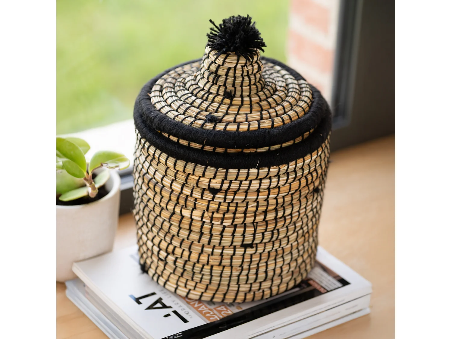 Panier avec couvercle laine