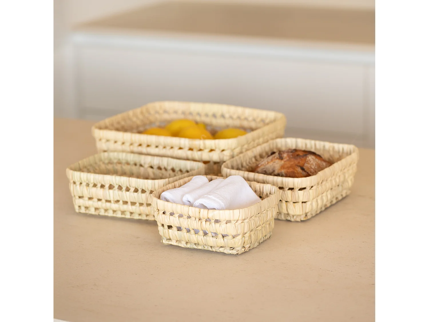 Panier rectangle en feuille de palmier