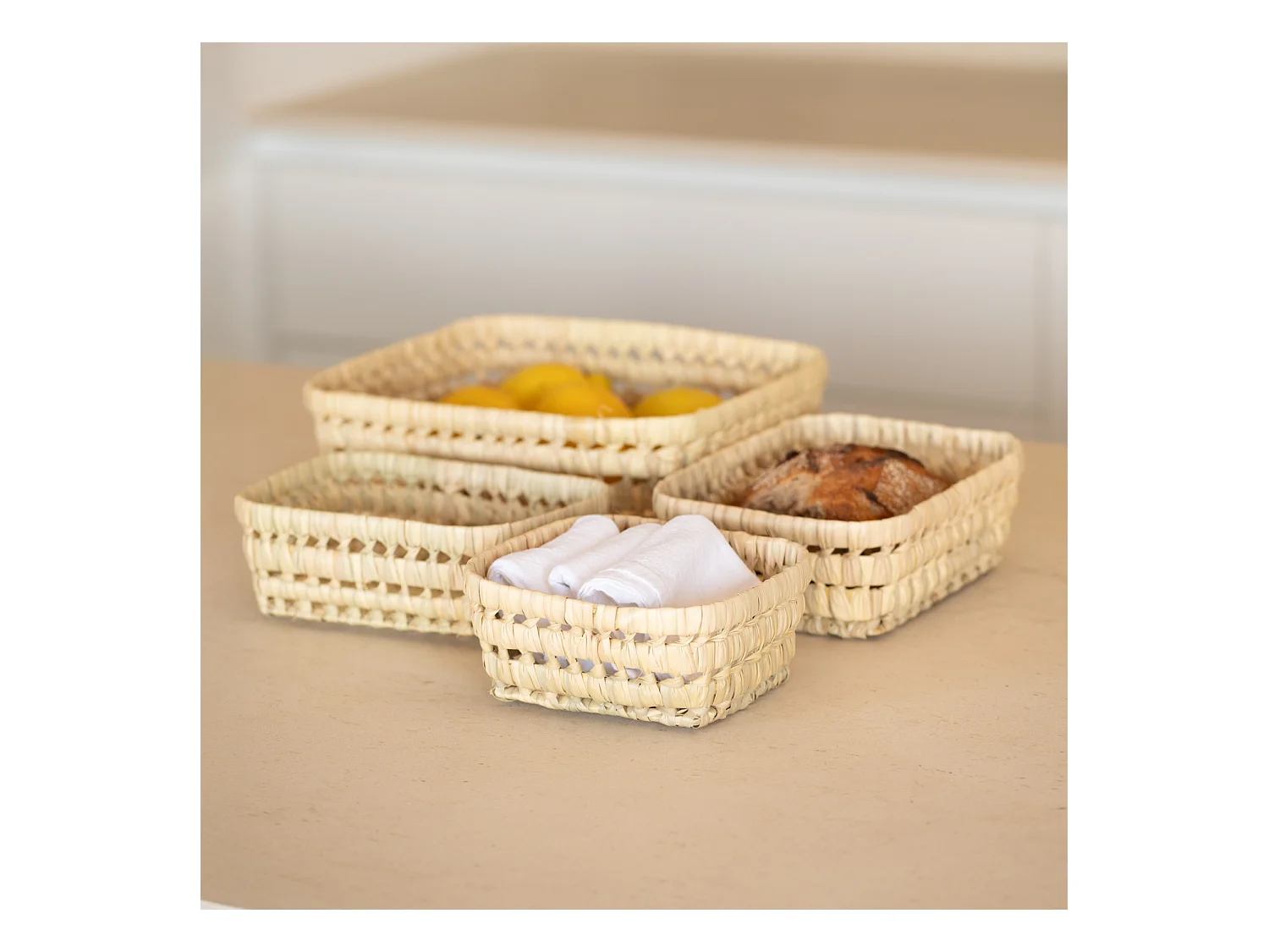 Panier rectangle en feuille de palmier