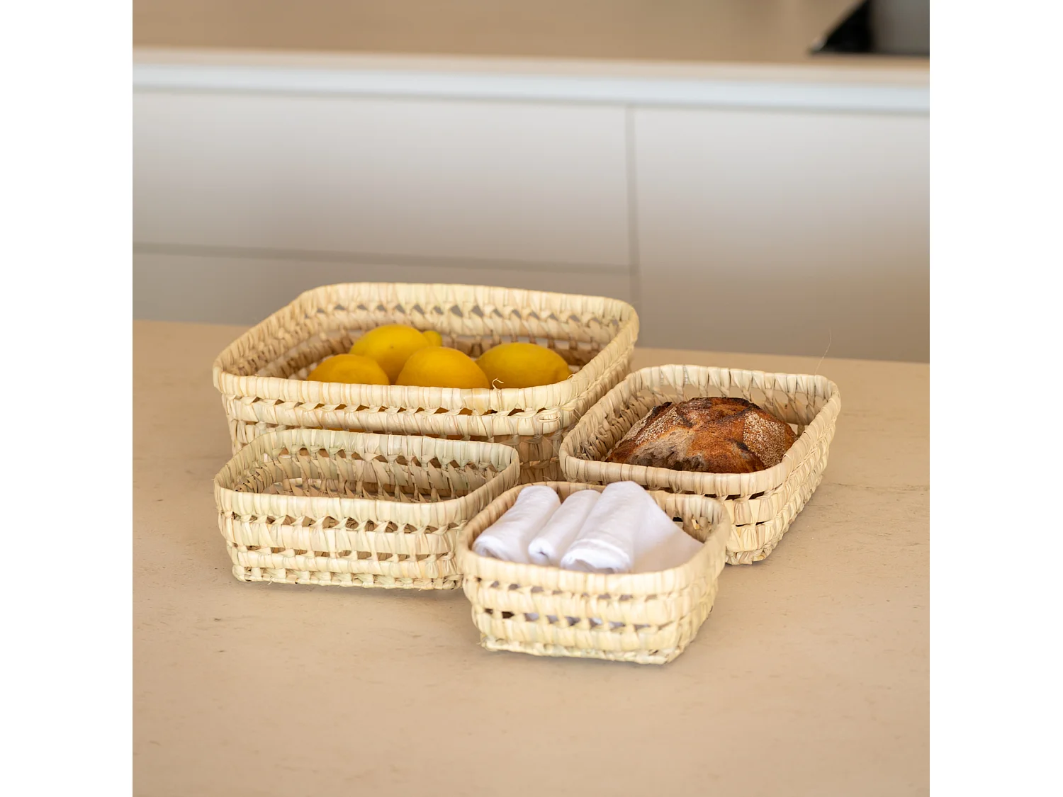 Cesta rectangular de hoja de palma