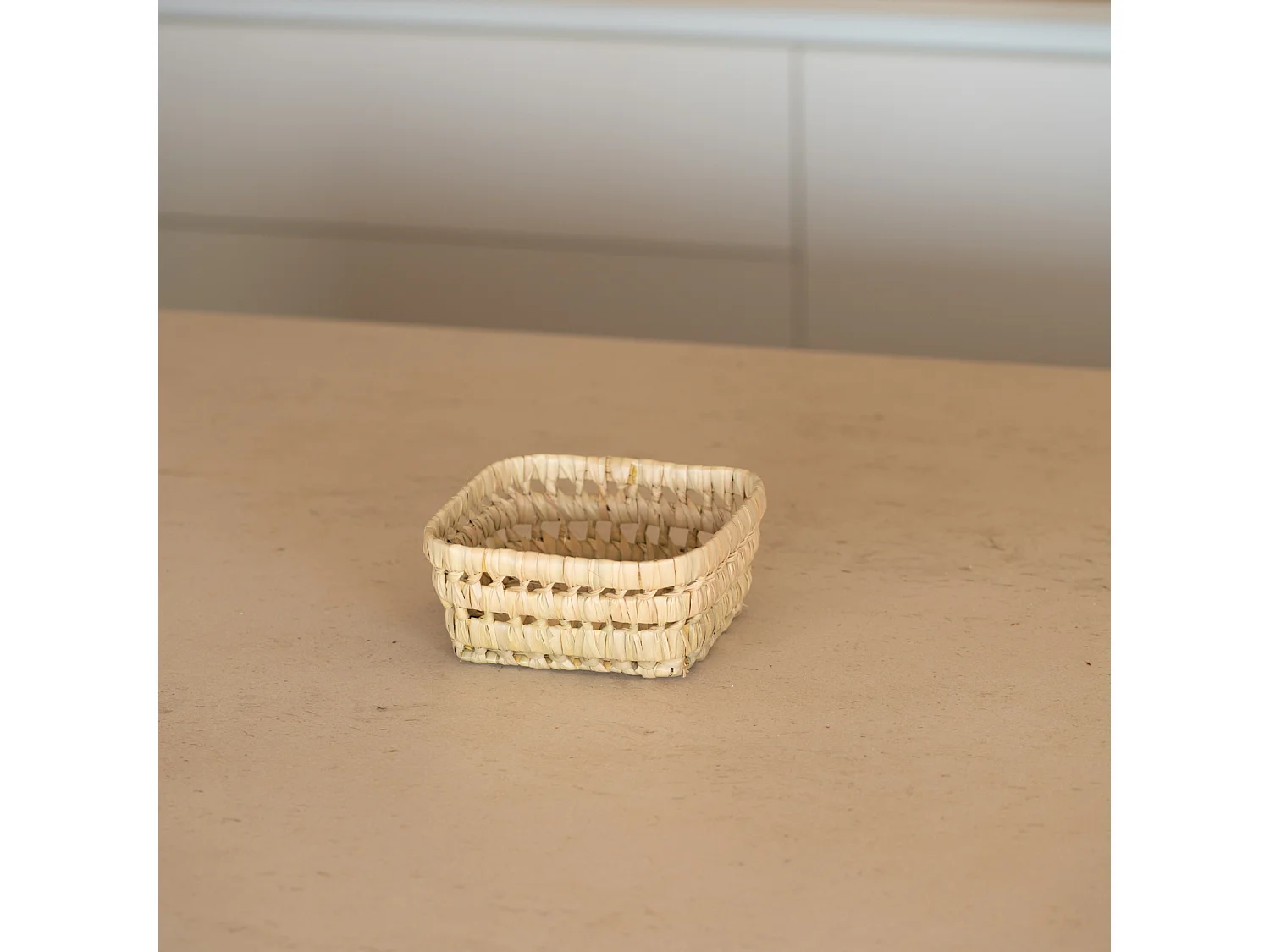 Cesta rectangular de hoja de palma