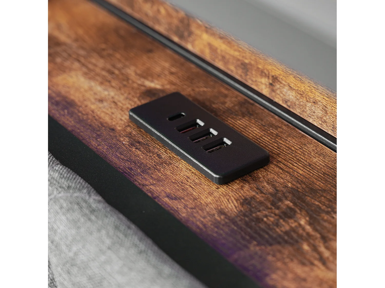 Lit avec tête de lit de rangement, USB Type-C, éclairage LED, 160x200 cm, gris, cadre en métal