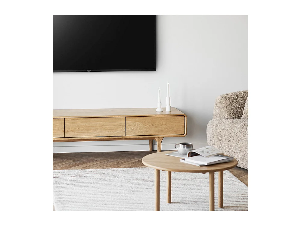 Iselin Couchtisch Ø70cm Eiche.