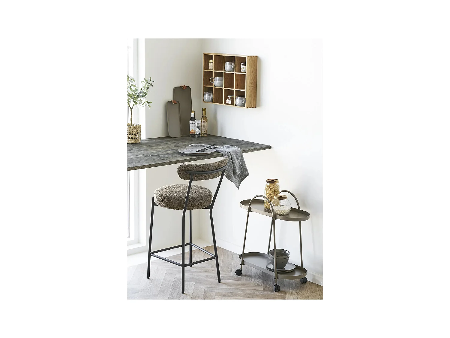 Chaise de bar en tissu bouclette et métal BADALONA - Hauteur d'assise 65cm-Marron