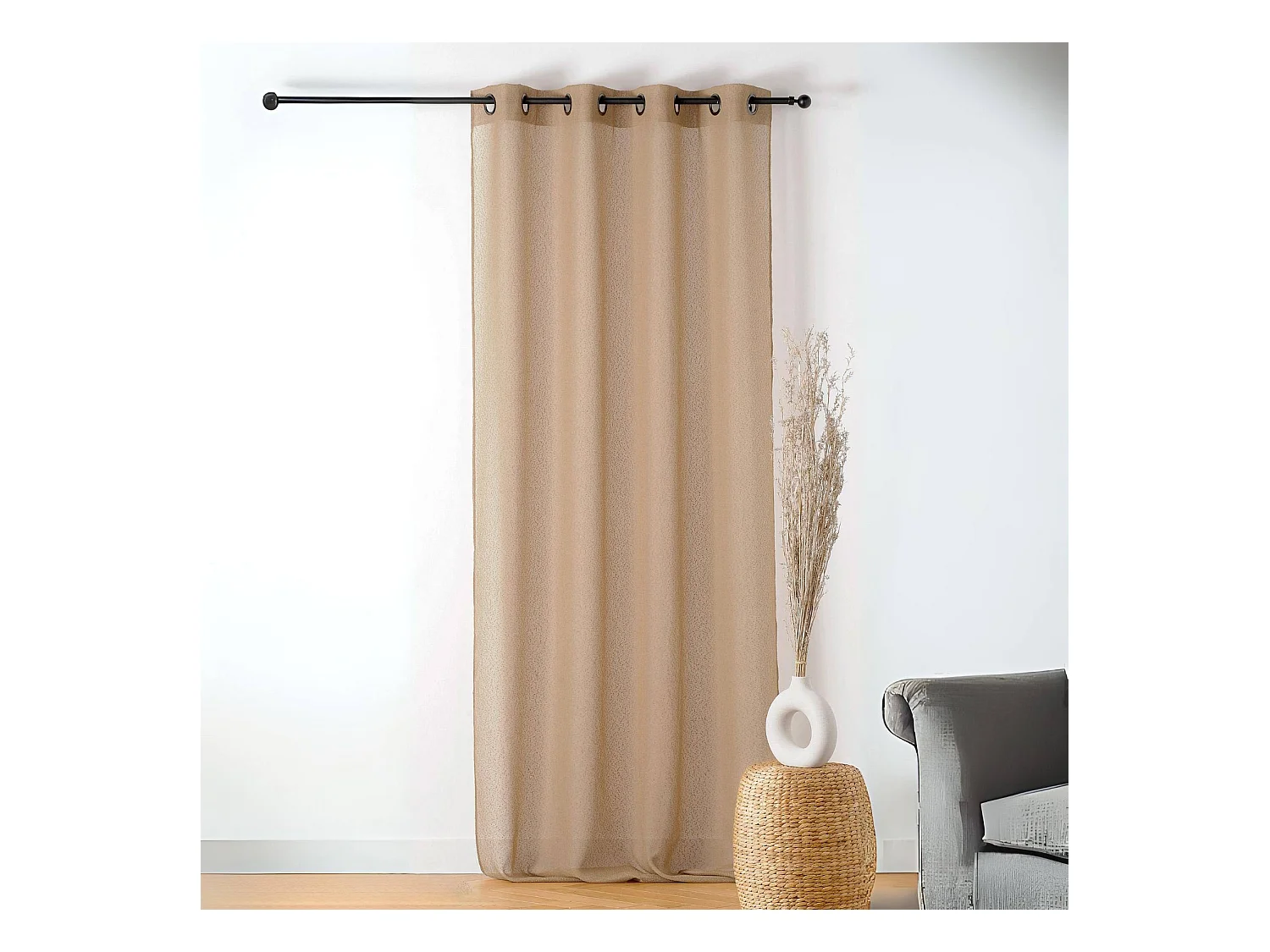 Cortina translúcida con relieve