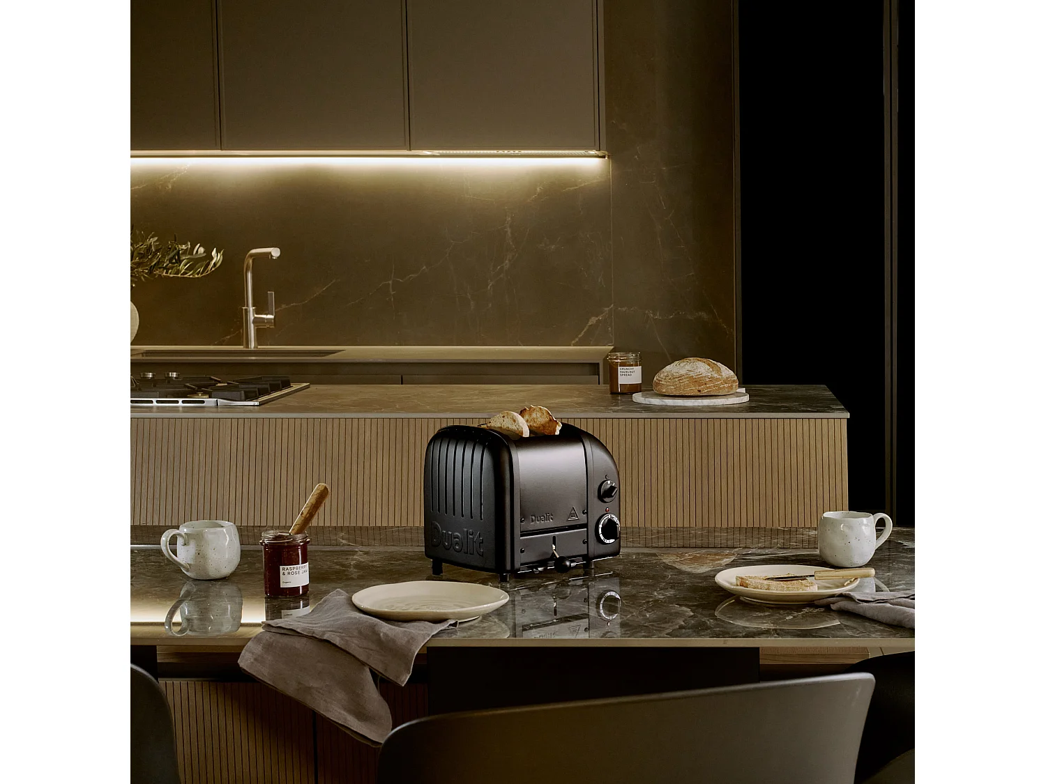 Dualit Grille-pain 2 fentes 1200w full noir mat - 27396