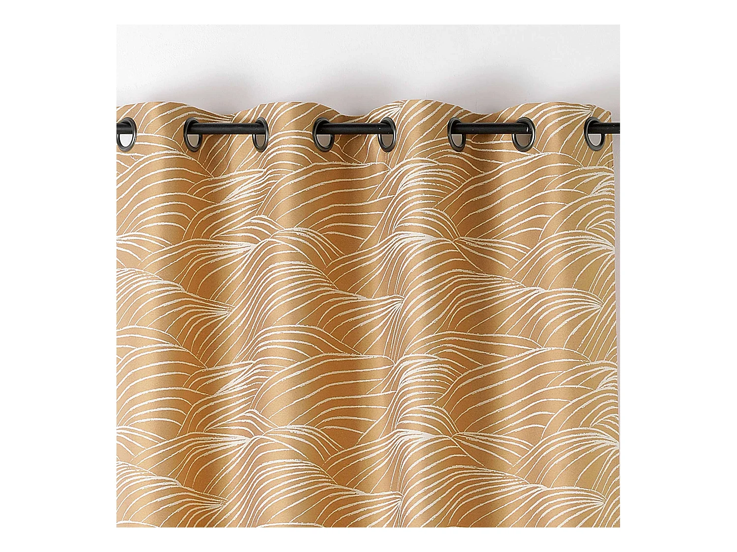 Cortina con motivos de laderas de viñedos