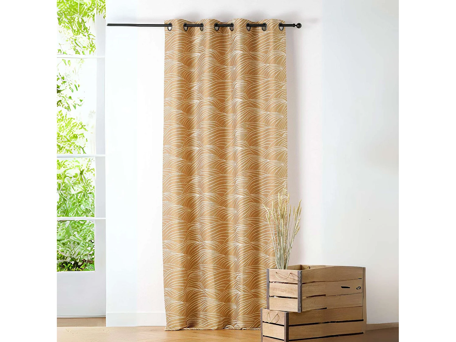 Cortina con motivos de laderas de viñedos