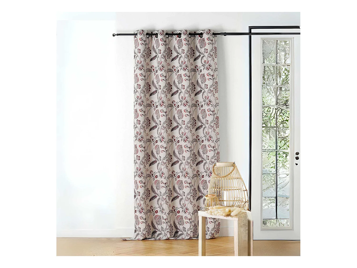 Cortina tamizante con estilo étnico