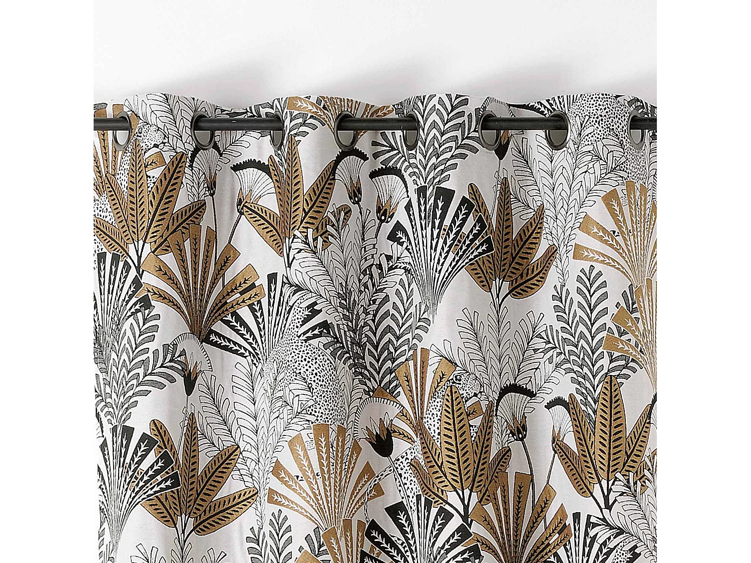 Cortina translúcida de estilo egipcio