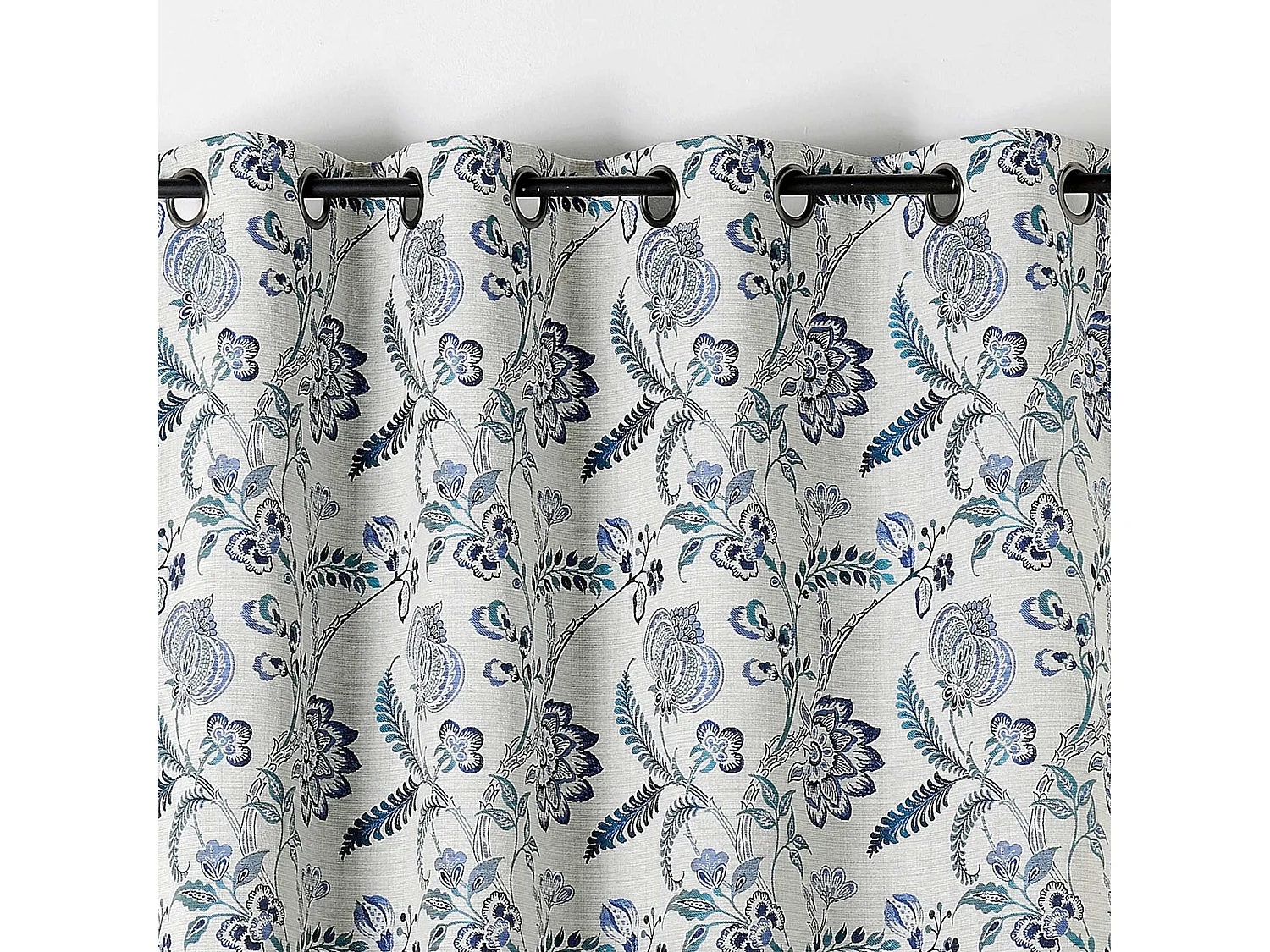 Cortina tamizante con estilo étnico