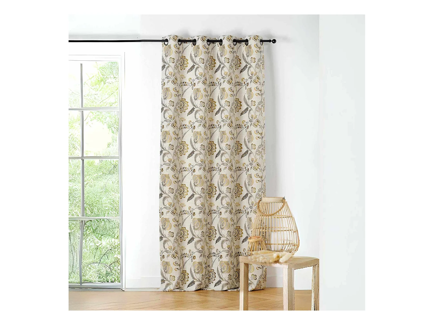 Cortina tamizante con estilo étnico