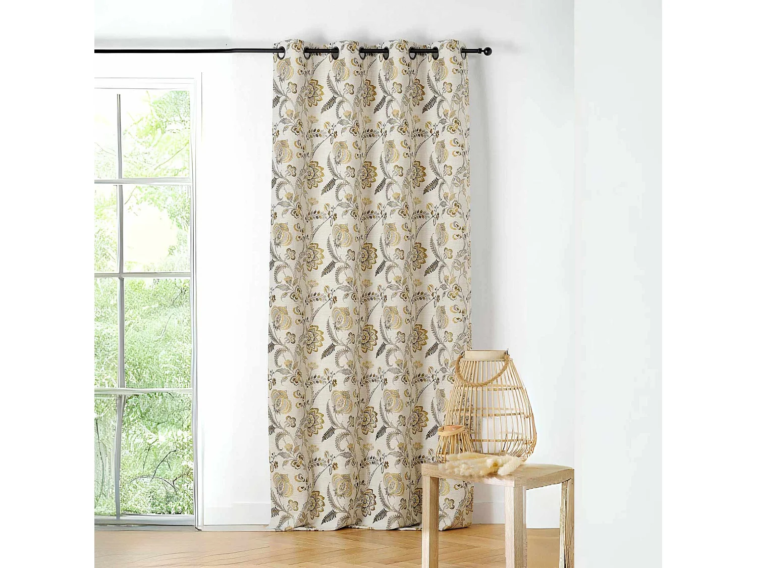 Cortina tamizante con estilo étnico